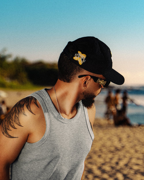 Casquette noire et gold